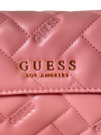 Bolsa Clutch GUESS Acolchada Rosa o Negra con Cadena Dorada – Estilo y Glamour Compacto