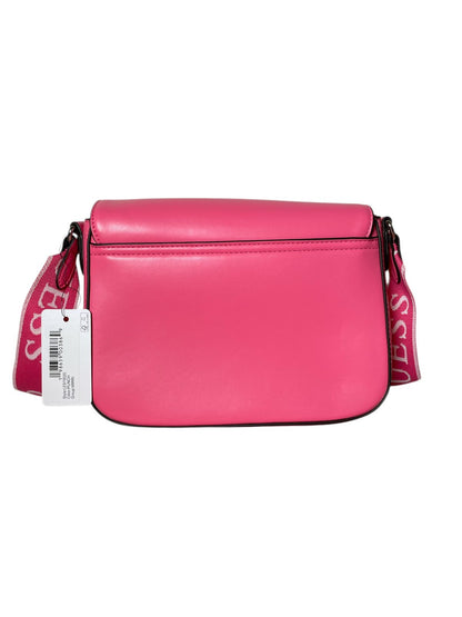 Bolsa GUESS Crossbody Fucsia con Logo Grande | Original de USA